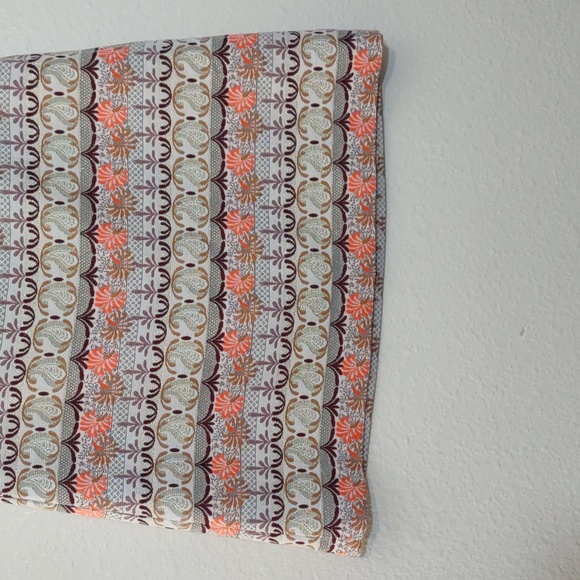 SLIGHTLY USED LOFT PATTERN SKIRT SIZE 6 - Picture 3 of 11